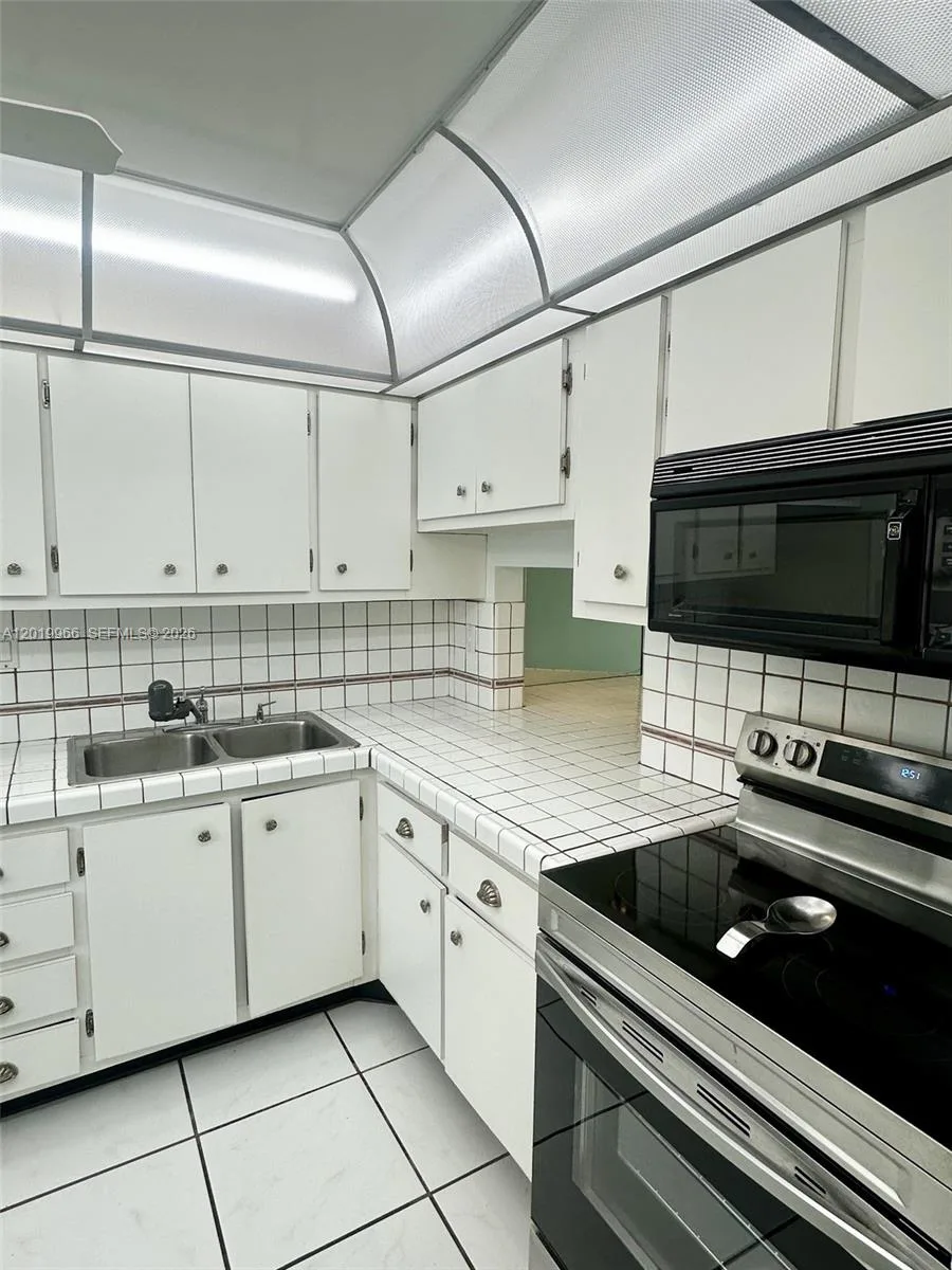 300 Galen Dr # 206, Key Biscayne, FL 33149 photo 7