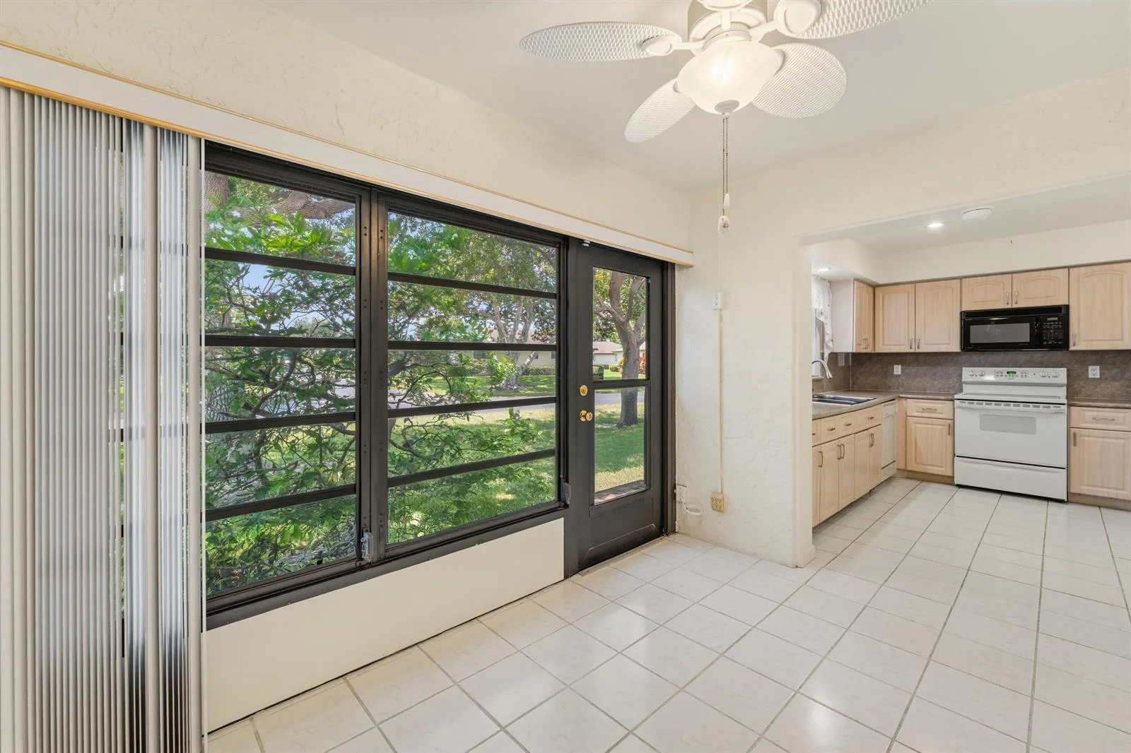 4675 ROBINWOOD Circle # A, Boynton Beach, FL 33436 photo 10