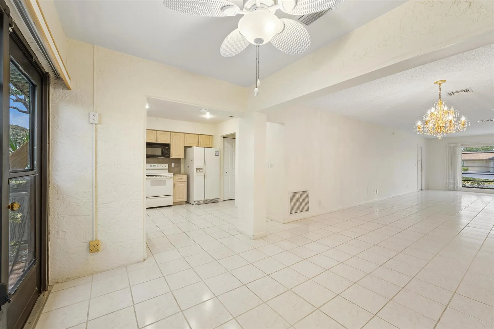 4675 ROBINWOOD Circle # A, Boynton Beach, FL 33436 photo 11
