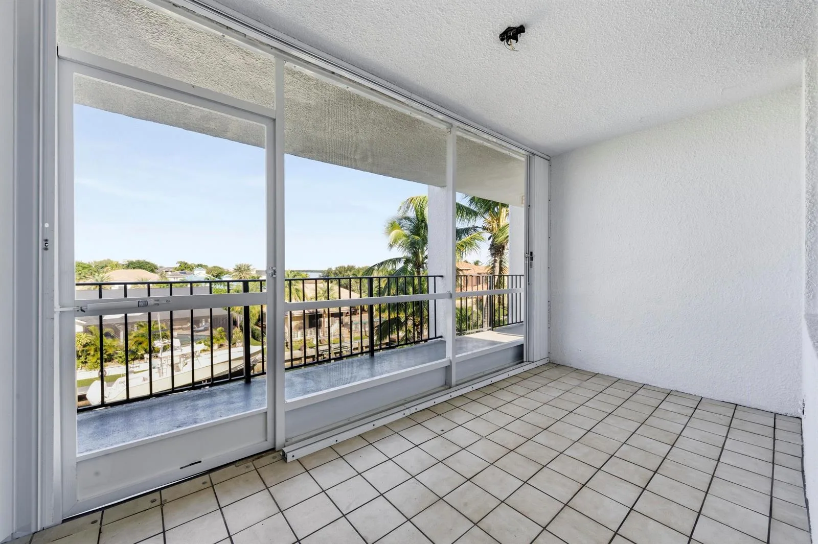 109 Paradise Harbour Blvd # 415, North Palm Beach, FL 33408 photo 4