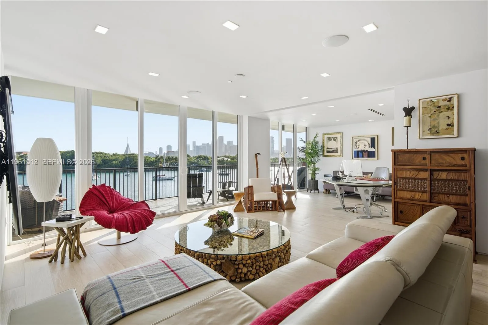 1000 Venetian Way # 403, Miami Beach, FL 33139