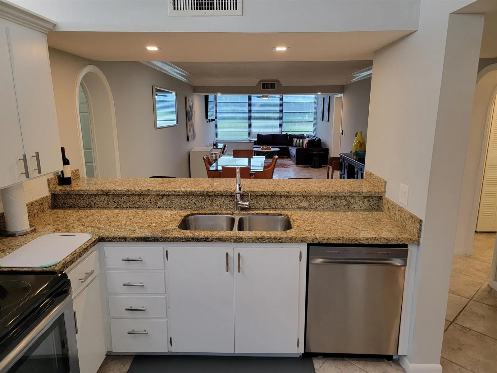 3540 Whitehall Drive # 106, West Palm Beach, FL 33401