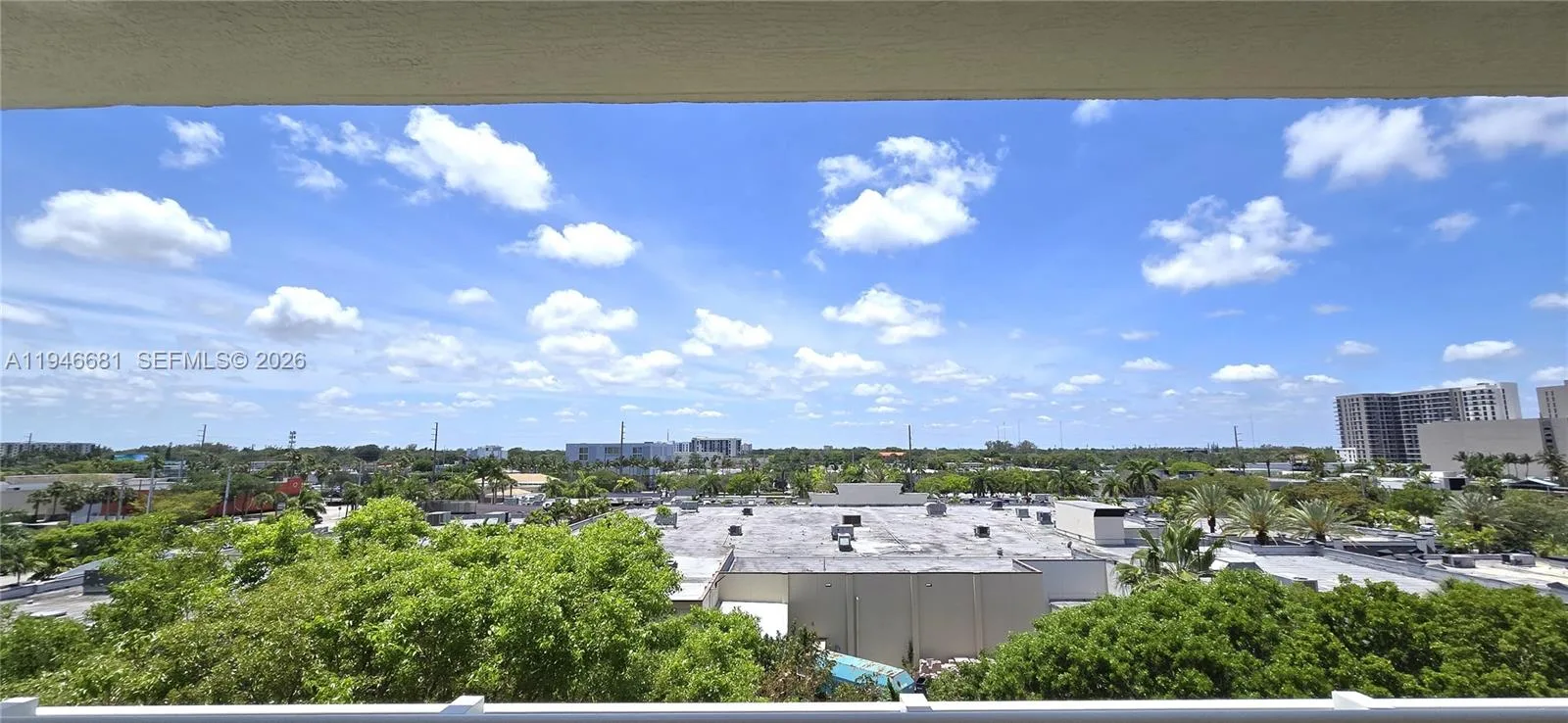 2775 NE 187th St # 506, Aventura, FL 33180