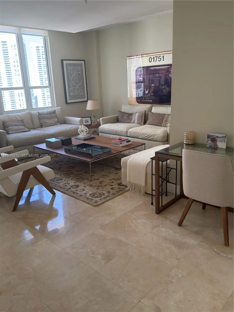 701 Brickell Key Blvd # PH-08, Miami, FL 33131 photo 2