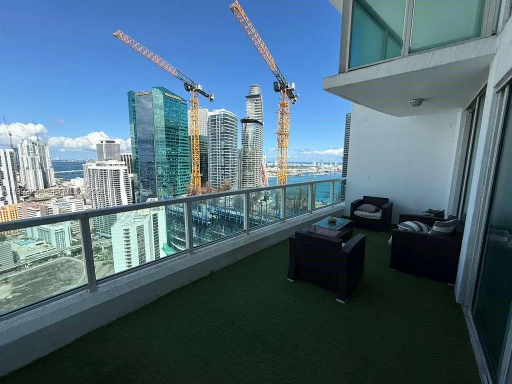 41 SE 5th St # 2307, Miami, FL 33131 photo 12