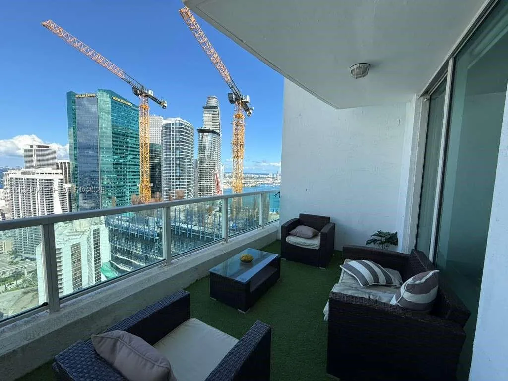 41 SE 5th St # 2307, Miami, FL 33131 photo 13