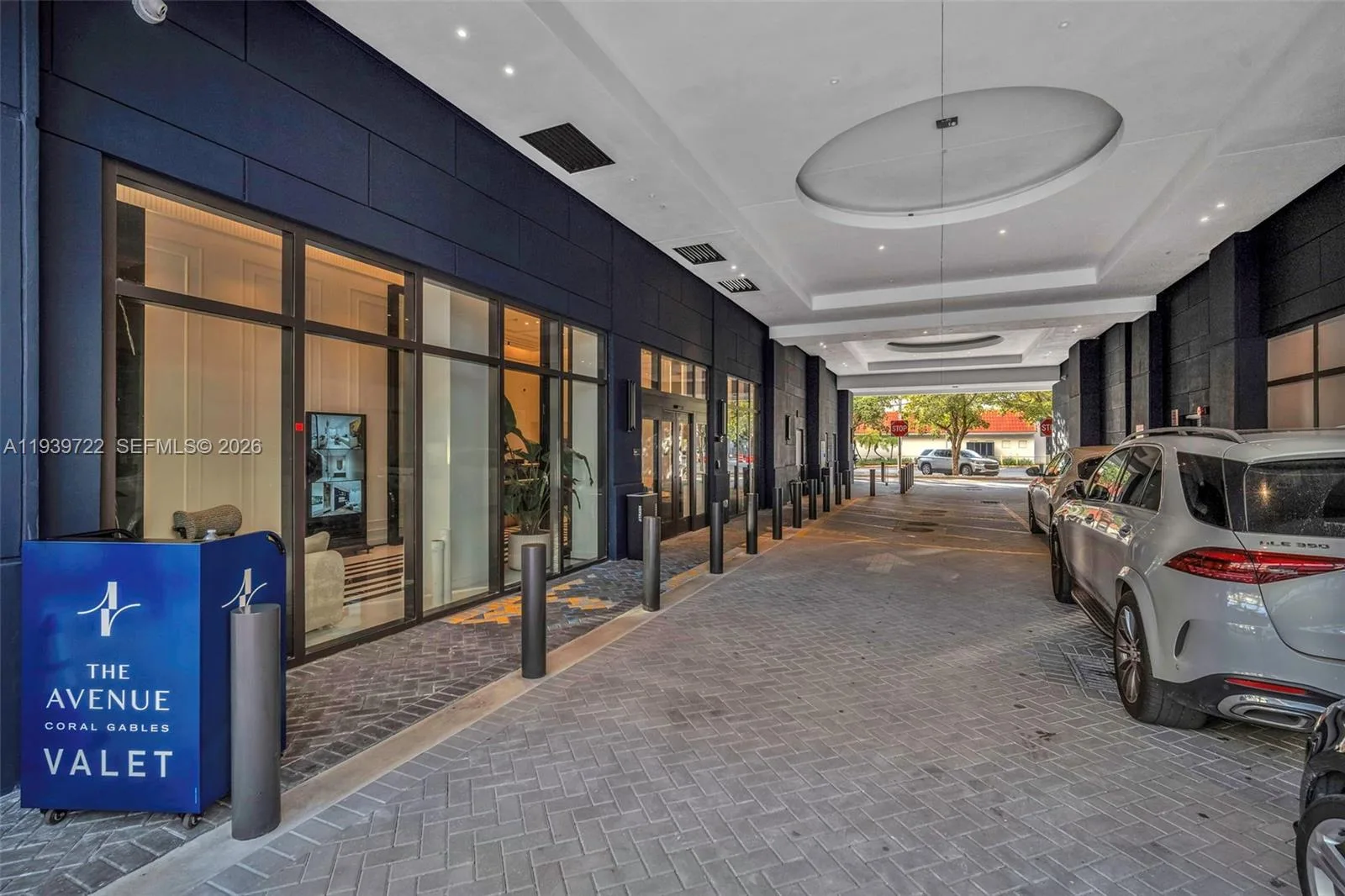 4220 Laguna St # 505, Coral Gables, FL 33146 photo 5
