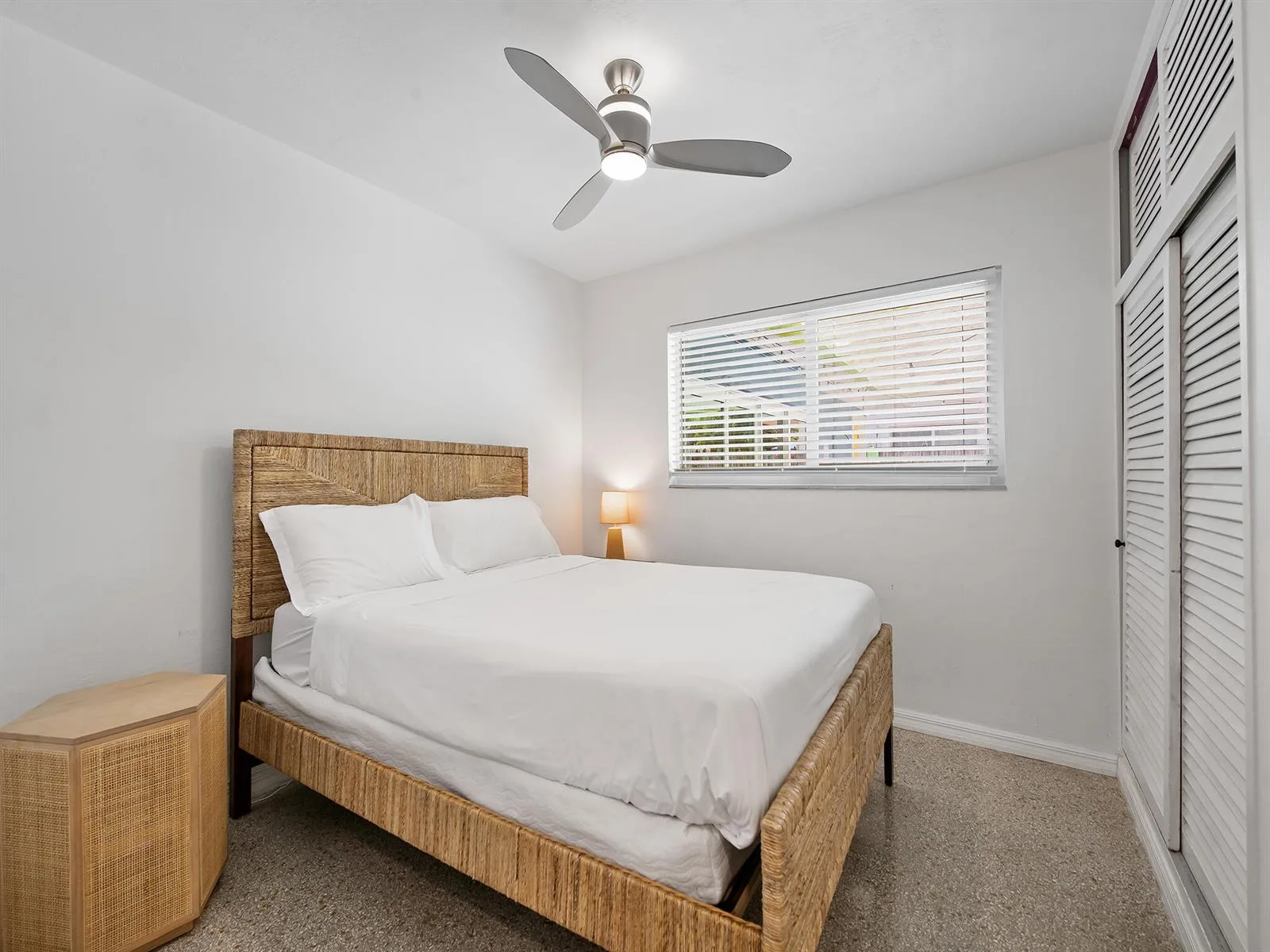 657 NW 30th Court, Wilton Manors, FL 33311 photo 12