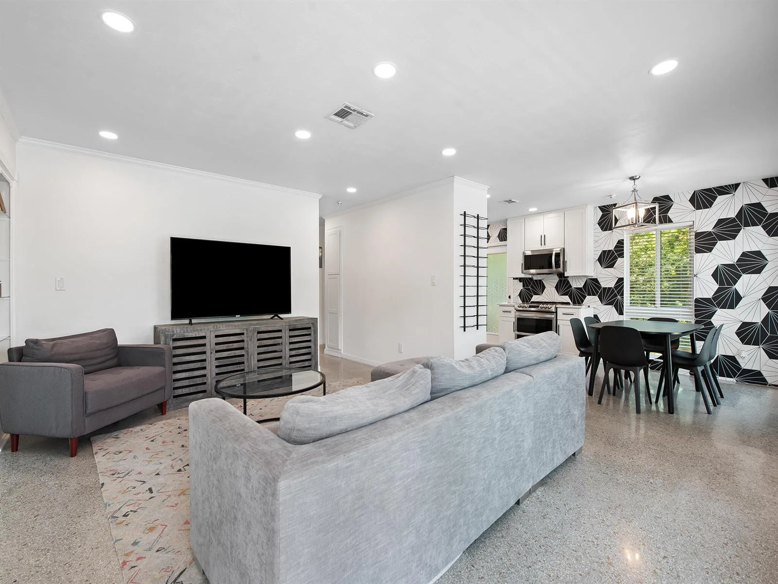 657 NW 30th Court, Wilton Manors, FL 33311 photo 7