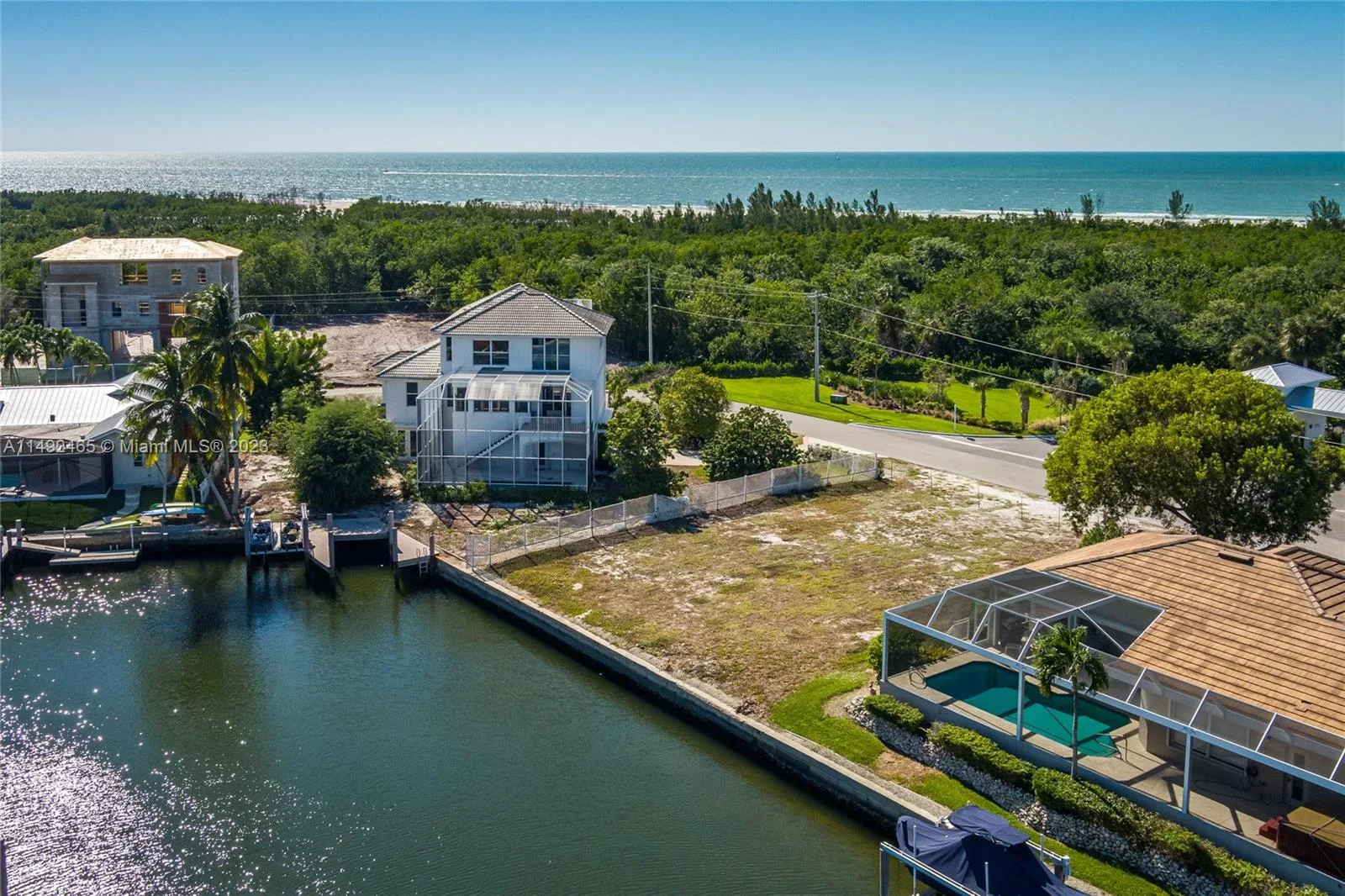 609 Spinnaker Drive, Other City - In The State Of Florida, FL 34145 photo 11