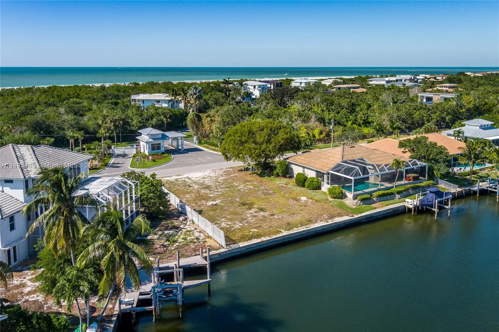 609 Spinnaker Drive, Other City - In The State Of Florida, FL 34145 photo 12