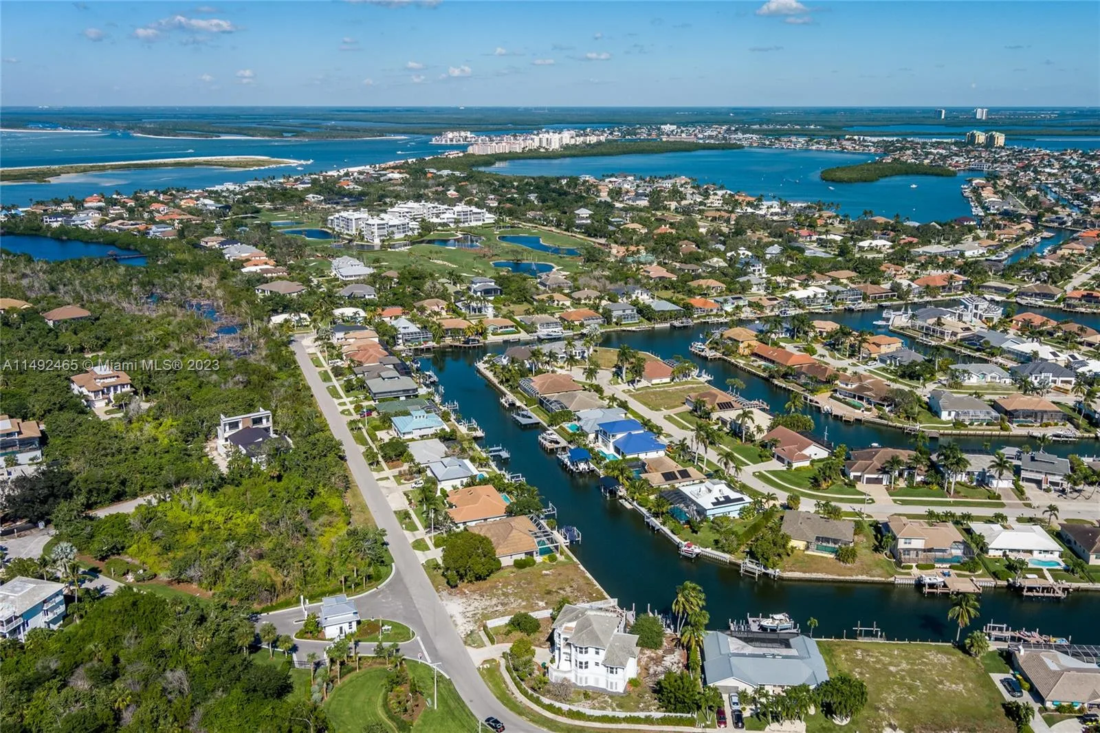 609 Spinnaker Drive, Other City - In The State Of Florida, FL 34145 photo 4