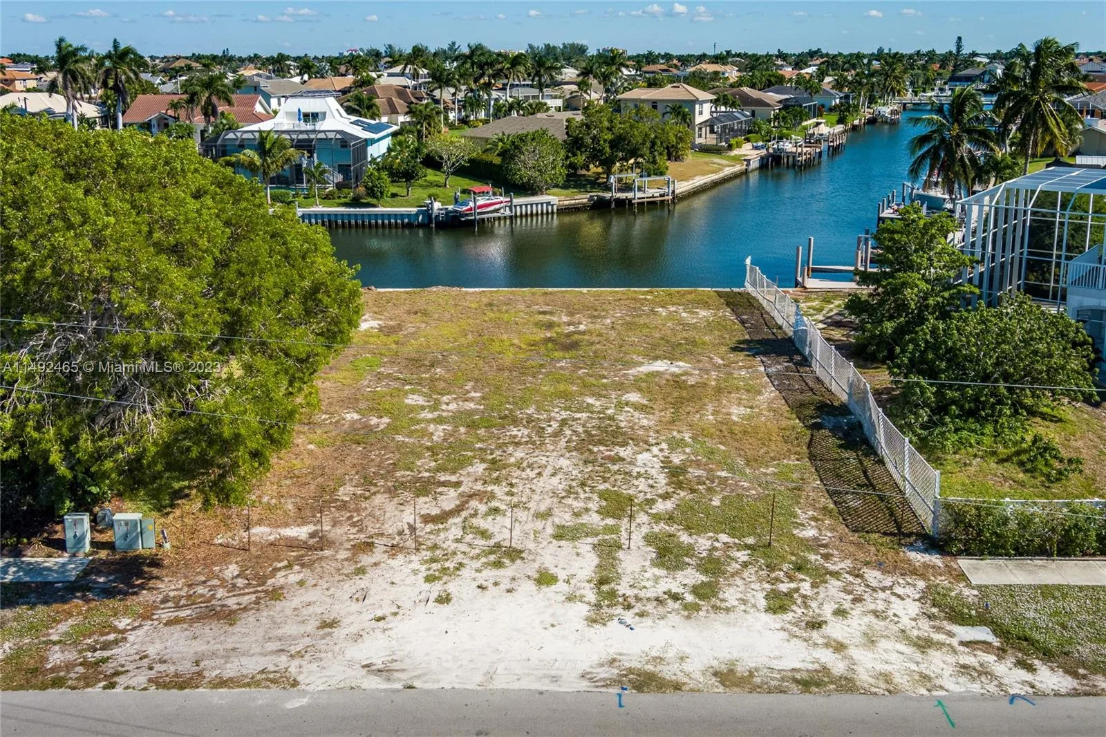 609 Spinnaker Drive, Other City - In The State Of Florida, FL 34145 photo 6
