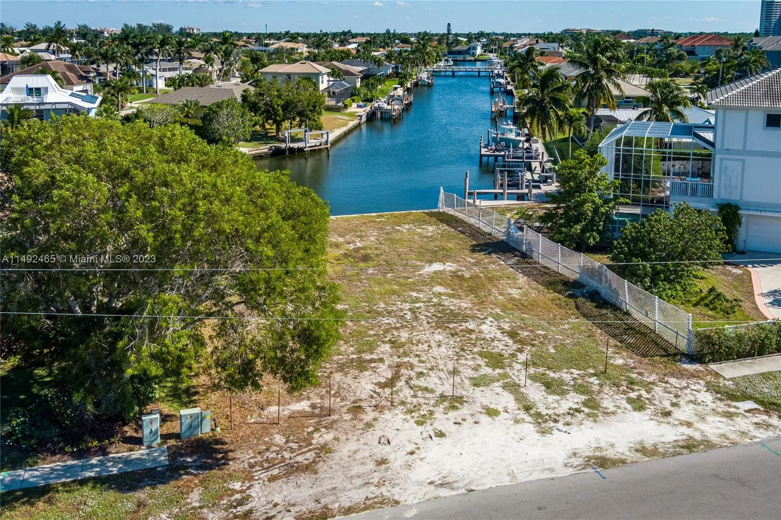 609 Spinnaker Drive, Other City - In The State Of Florida, FL 34145 photo 7