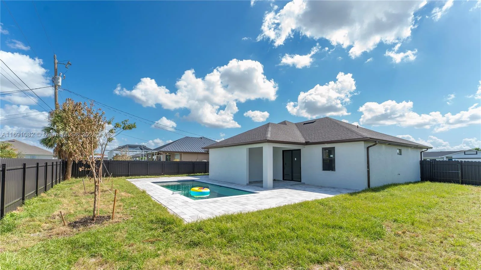 2532 SW 12th Ave, Cape Coral, FL 33914 photo 3