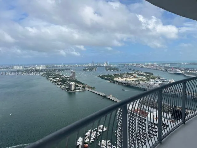 1750 N Bayshore Dr # 5501, Miami, FL 33132 photo 2