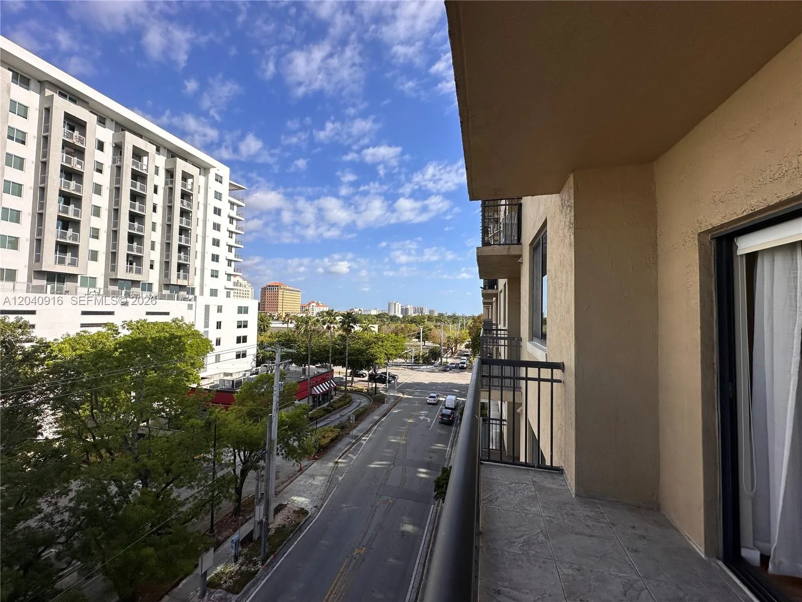 3590 Coral Way # 611, Miami, FL 33145