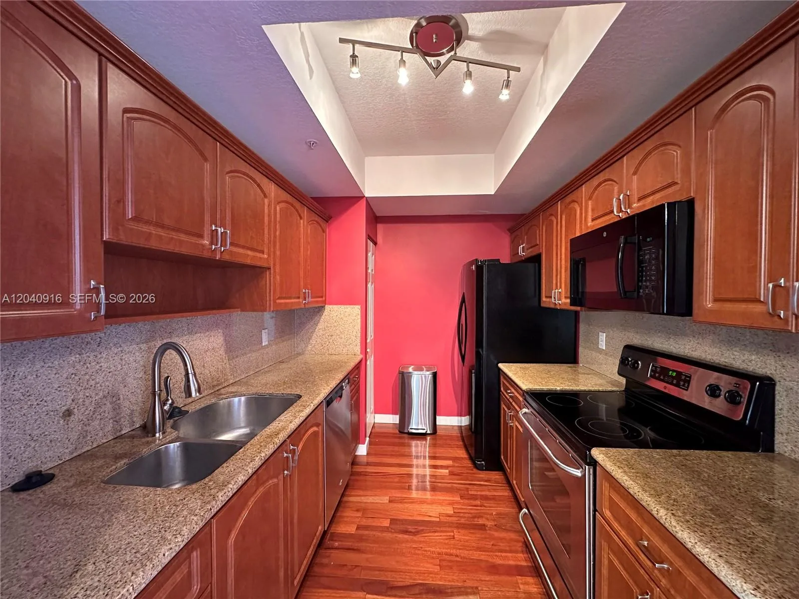 3590 Coral Way # 611, Miami, FL 33145 photo 12