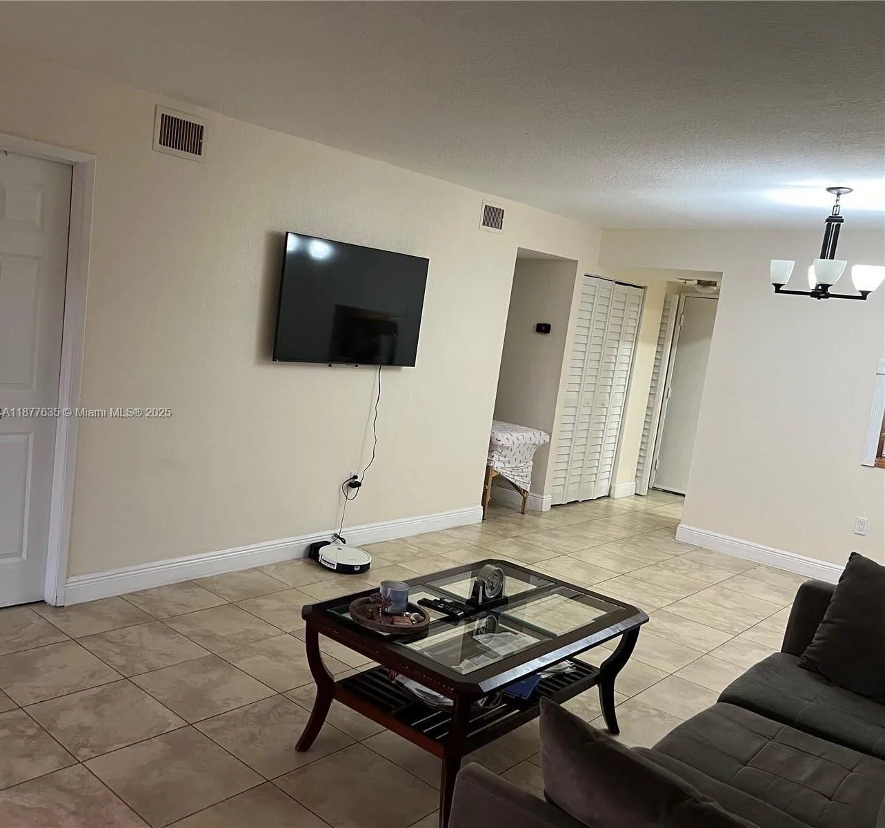 8875 Fontainebleau Blvd # 203, Miami, FL 33172 photo 5