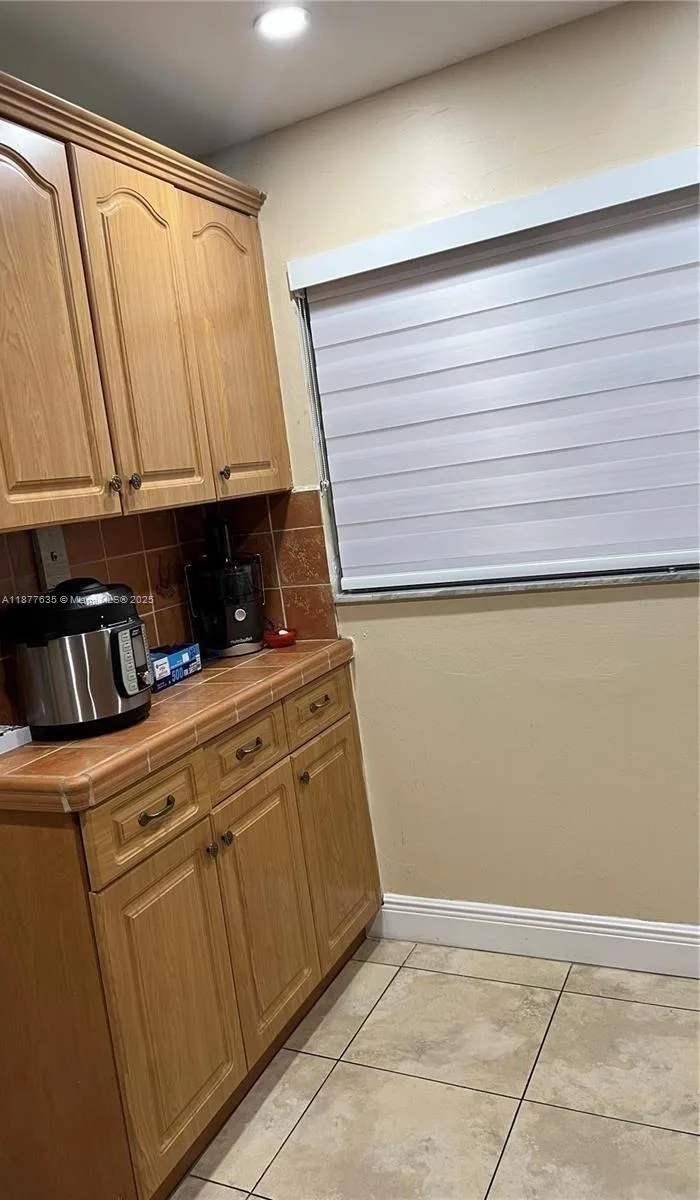 8875 Fontainebleau Blvd # 203, Miami, FL 33172 photo 8
