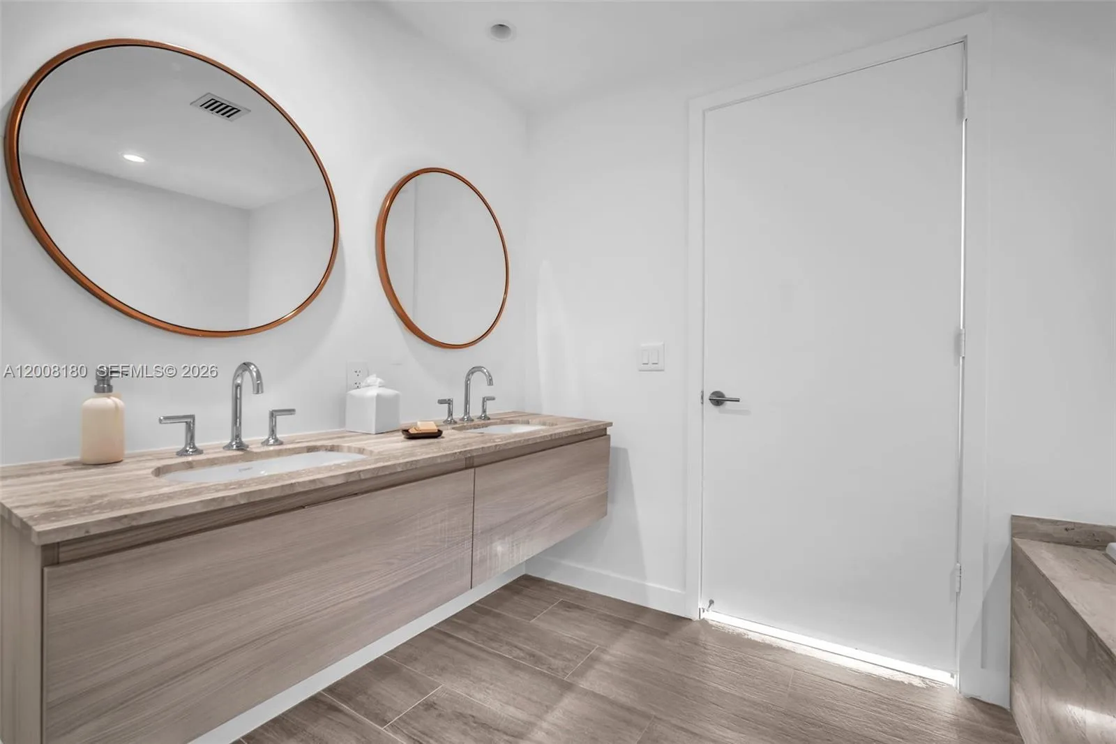 2900 NE 7th Ave # 1806, Miami, FL 33137 photo 8