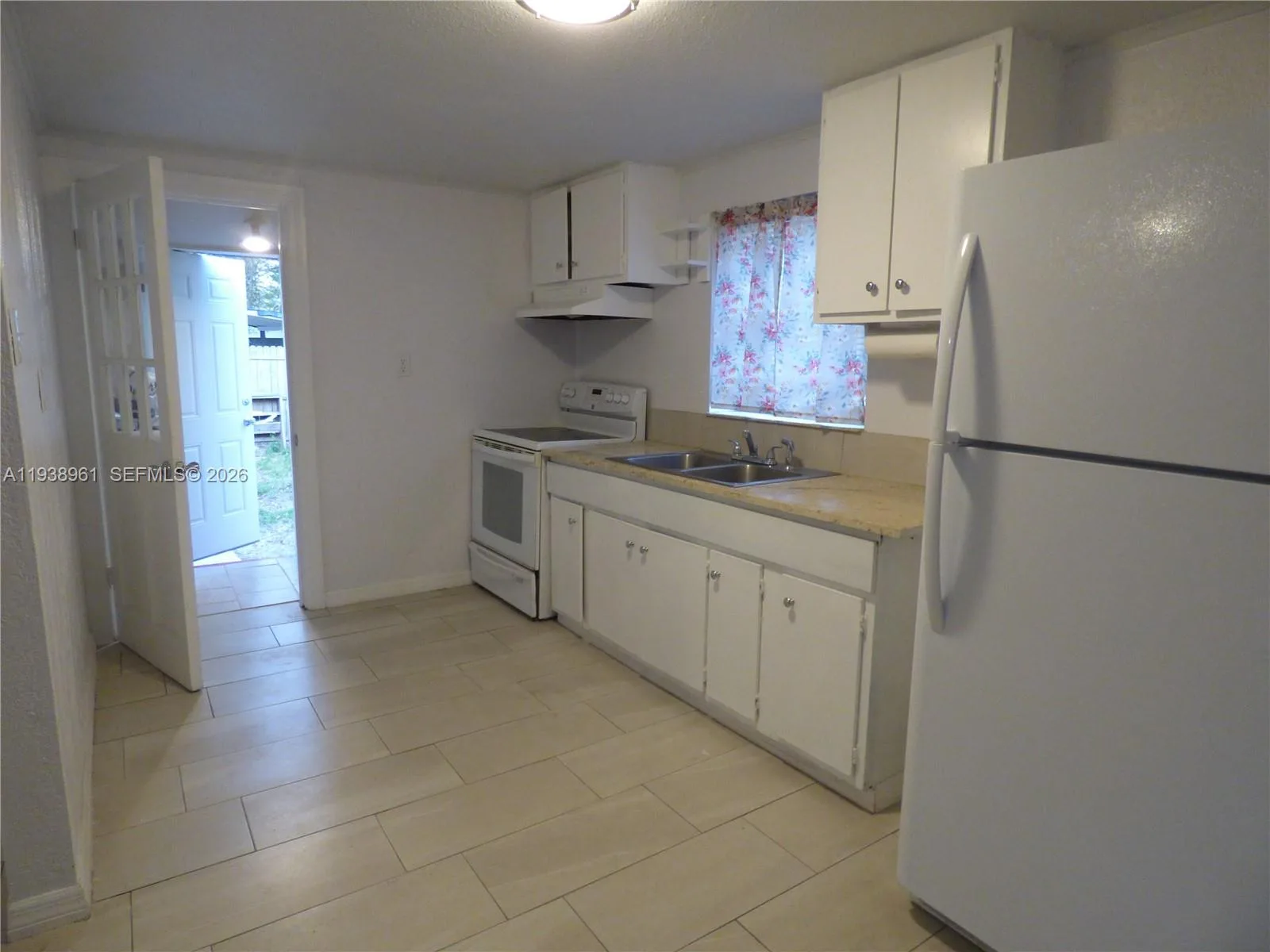 1135 Voorhis Avenue, Deland, FL 32724 photo 3