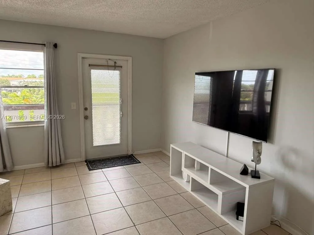 425 Southampton B # 425, West Palm Beach, FL 33417 photo 13