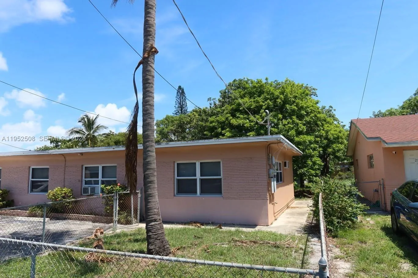 205 SE 10th St, Hallandale Beach, FL 33009 photo 10