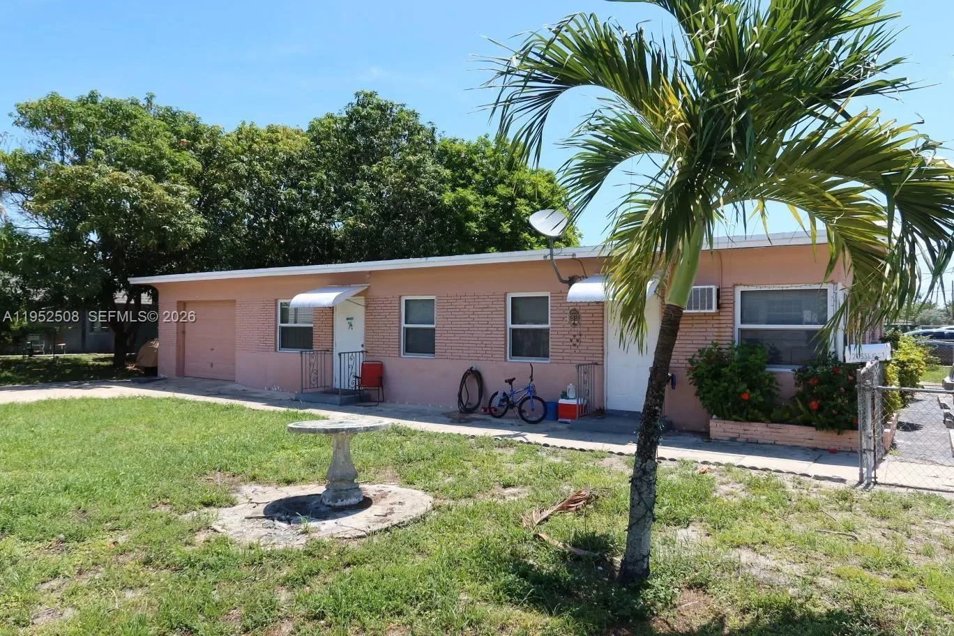 205 SE 10th St, Hallandale Beach, FL 33009 photo 11