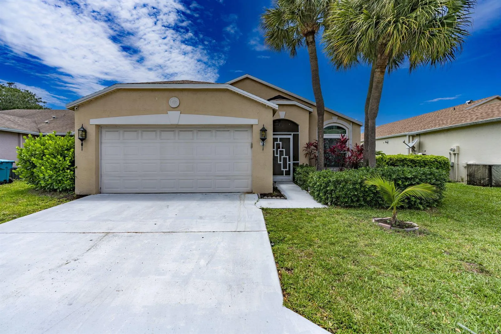 72 Paxford Lane, Boynton Beach, FL 33426