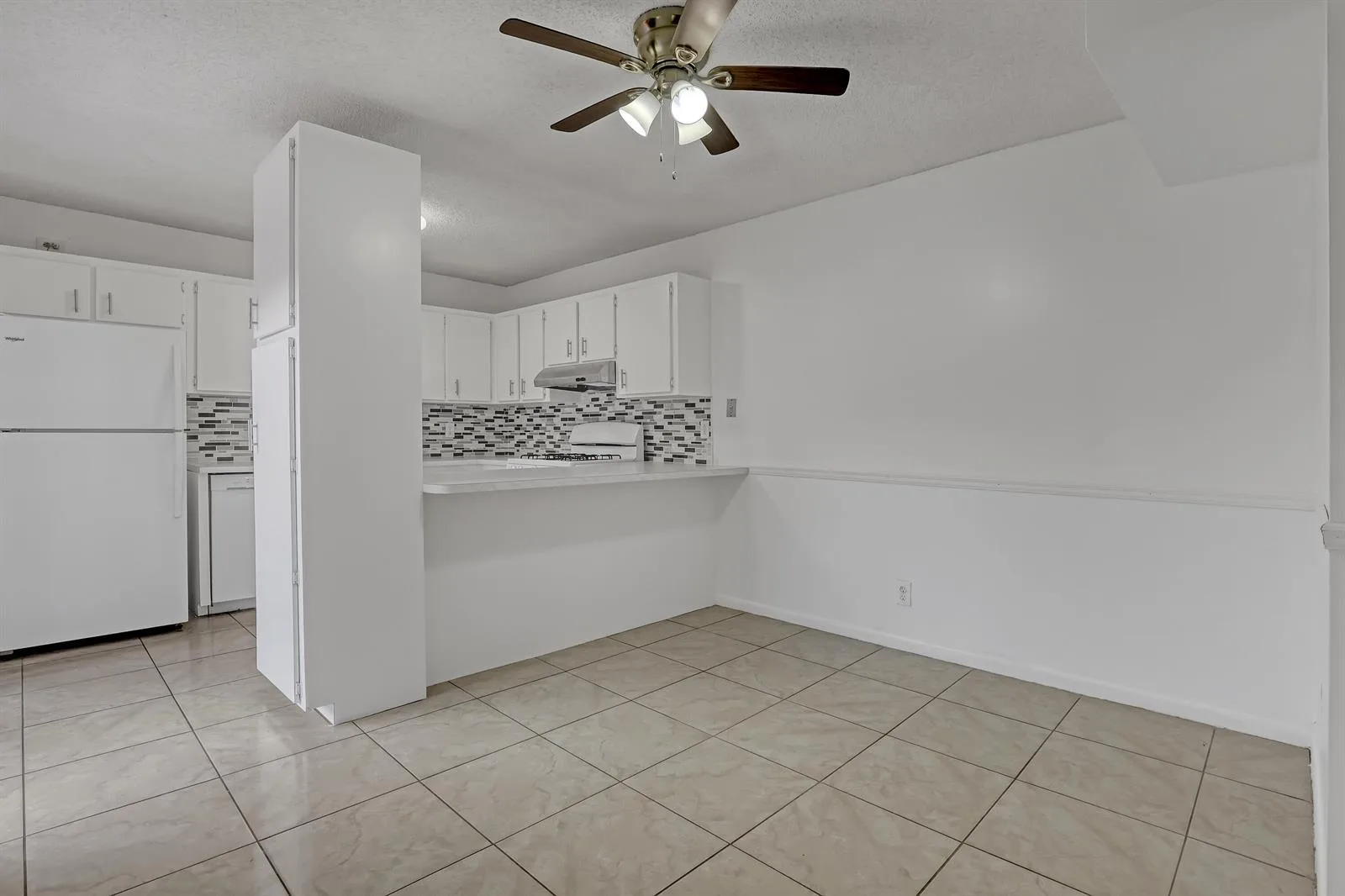 6335 Red Pine Lane # A, FL 33415 photo 12
