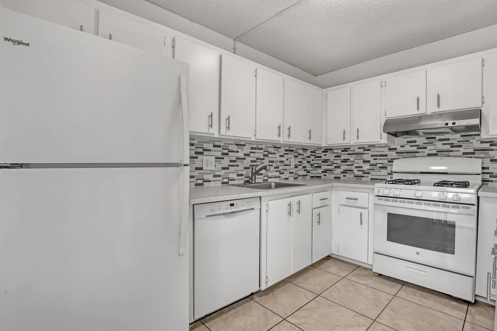 6335 Red Pine Lane # A, FL 33415 photo 9