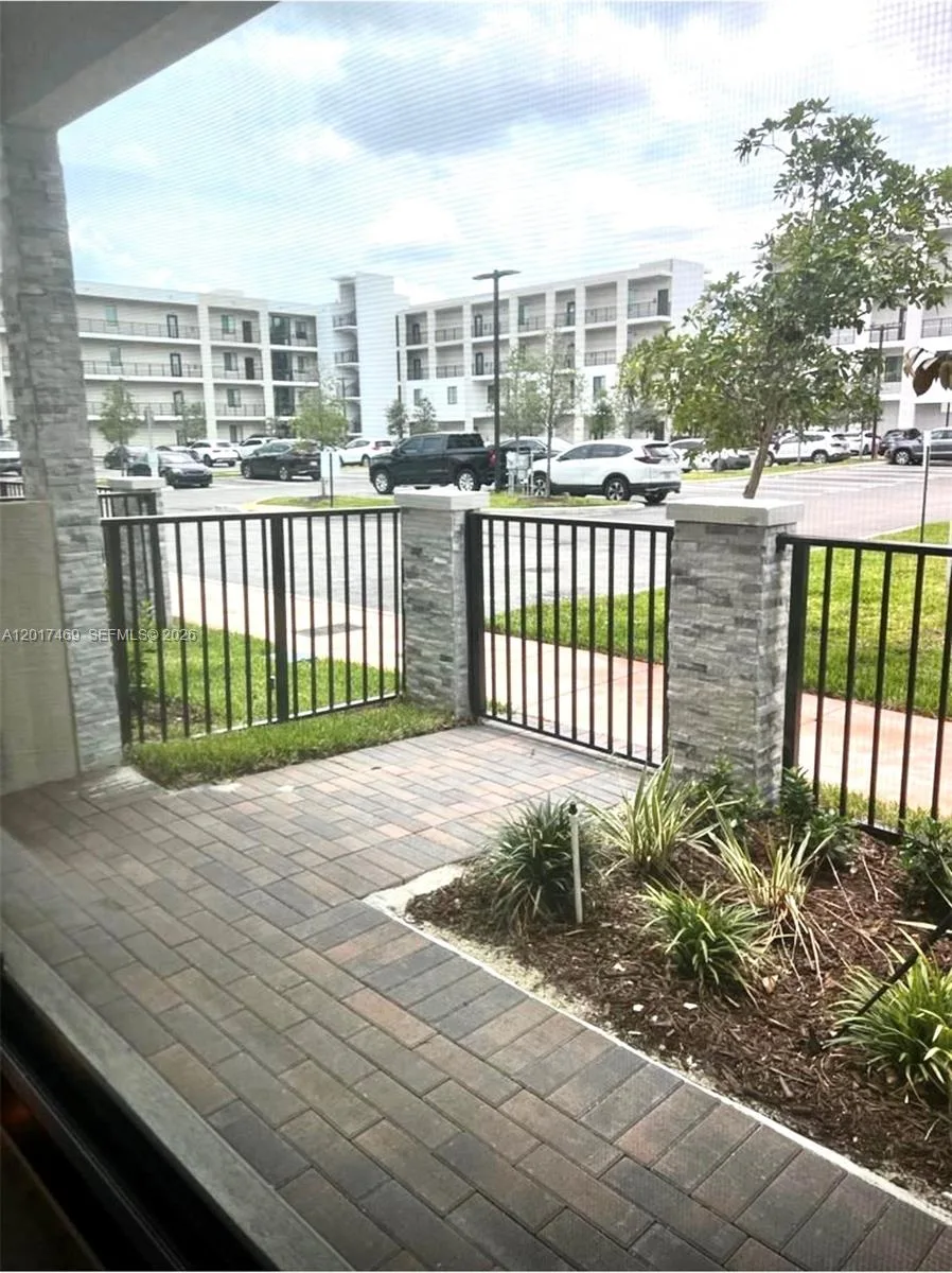 4263 NW 83rd Path # 0, Doral, FL 33166 photo 4