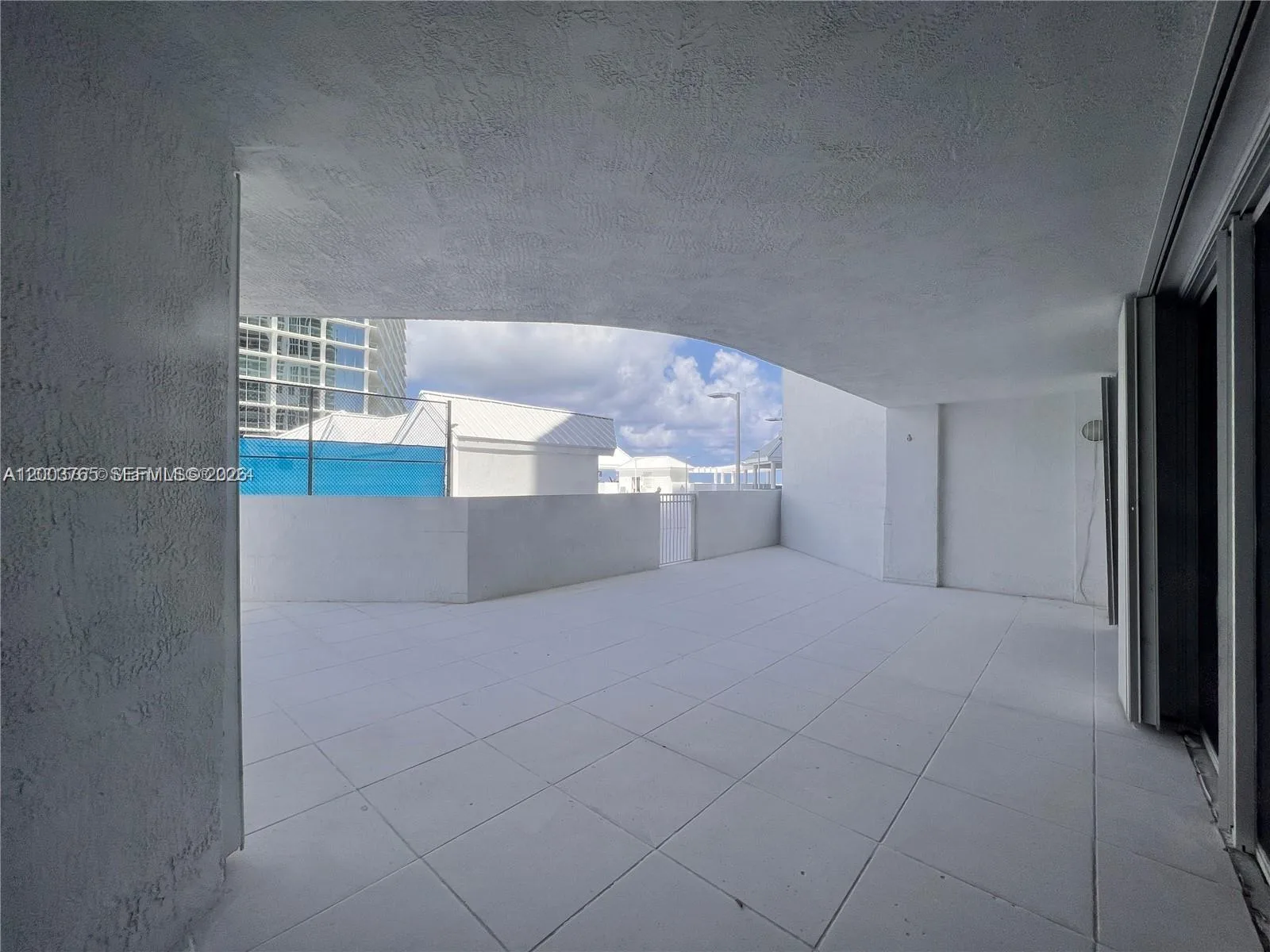 16711 Collins Ave # 602, Sunny Isles Beach, FL 33160 photo 4