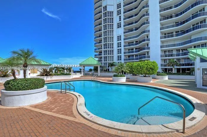 16711 Collins Ave # 602, Sunny Isles Beach, FL 33160 photo 5