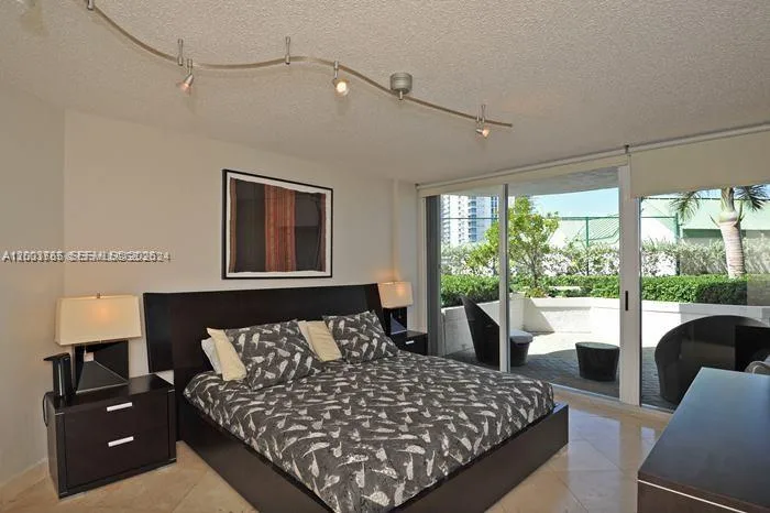 16711 Collins Ave # 602, Sunny Isles Beach, FL 33160 photo 8