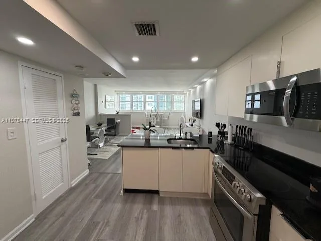 10275 Collins Ave # PH 1505, Bal Harbour, FL 33154 photo 6