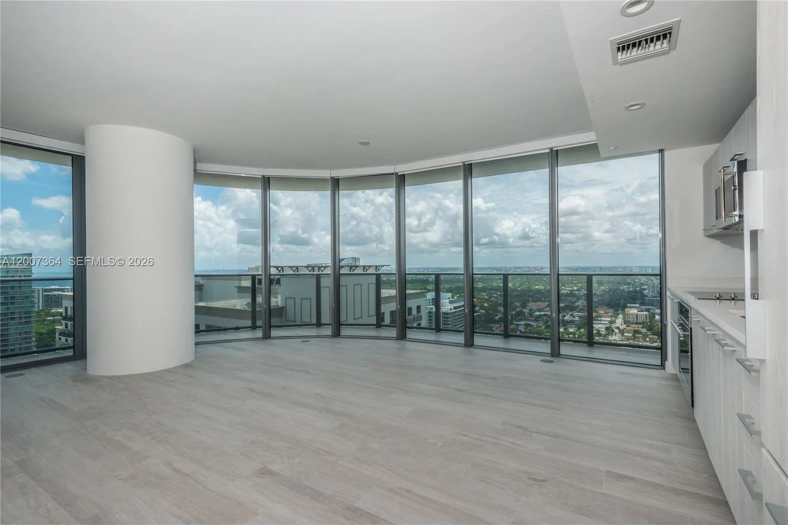 55 SW 9 St # 3606, Miami, FL 33129
