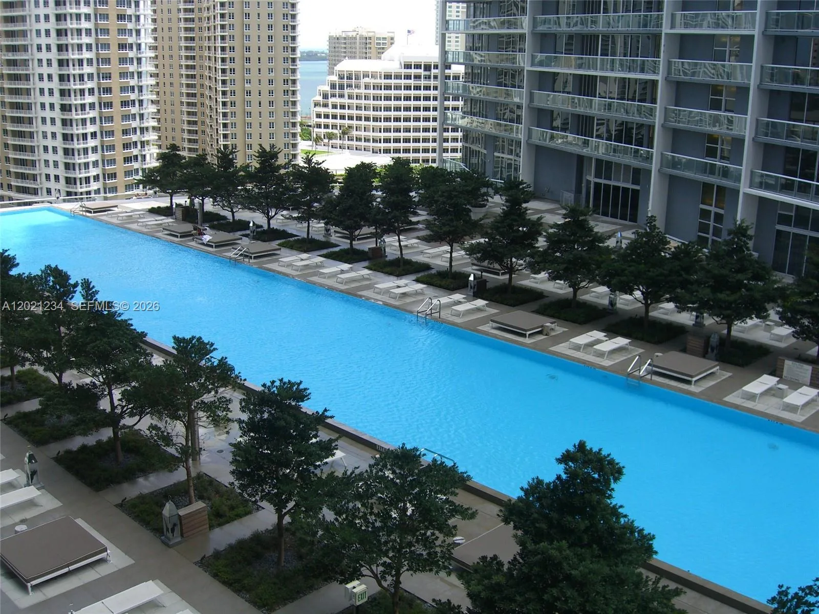 475 Brickell Ave # 1813, Miami, FL 33131 photo 4