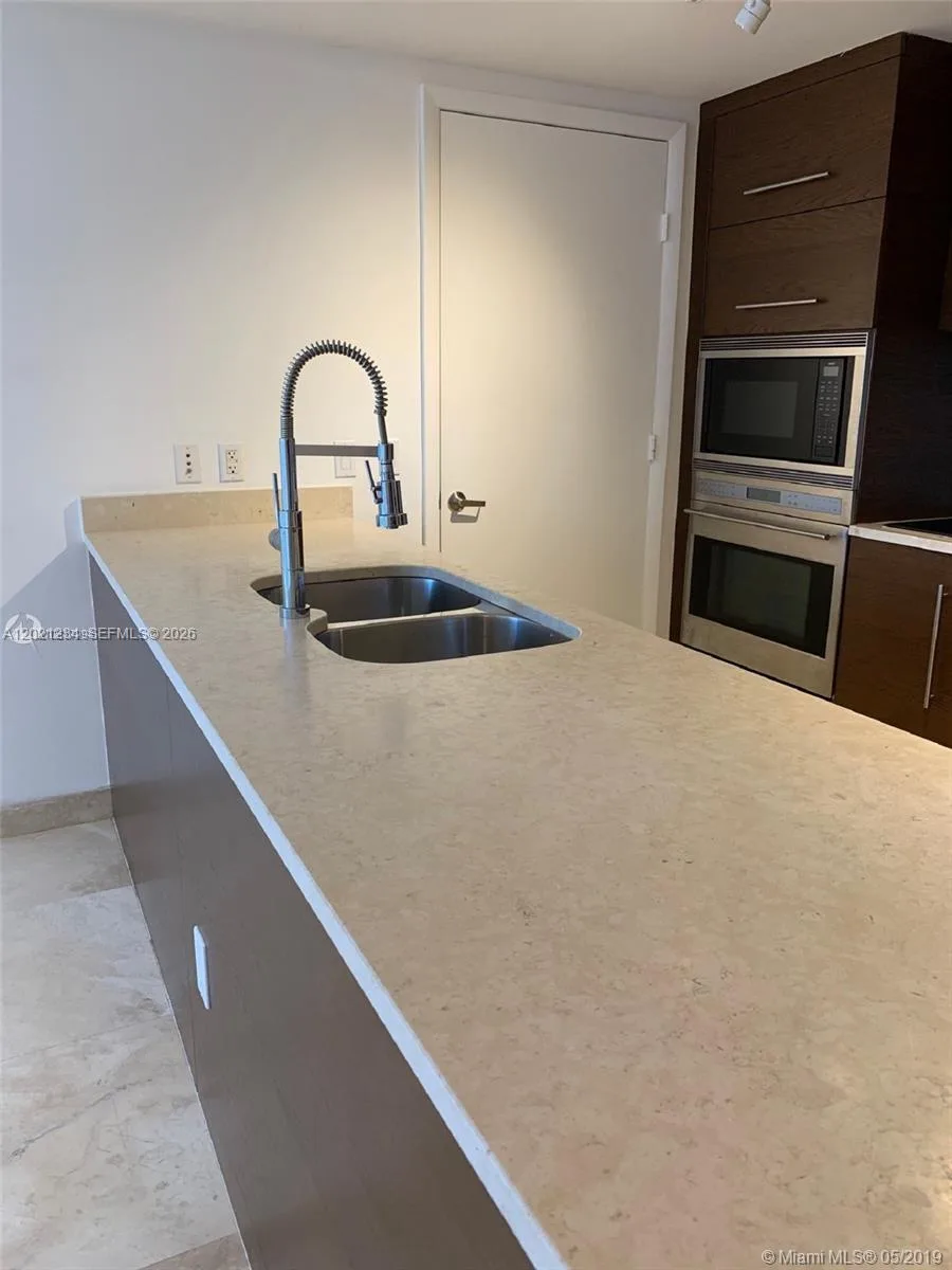 475 Brickell Ave # 1813, Miami, FL 33131 photo 8