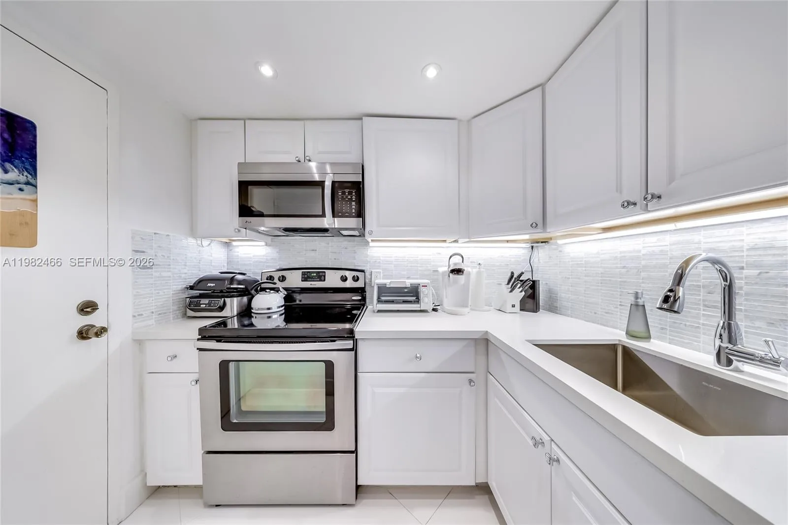 800 West Ave # 605, Miami Beach, FL 33139 photo 3
