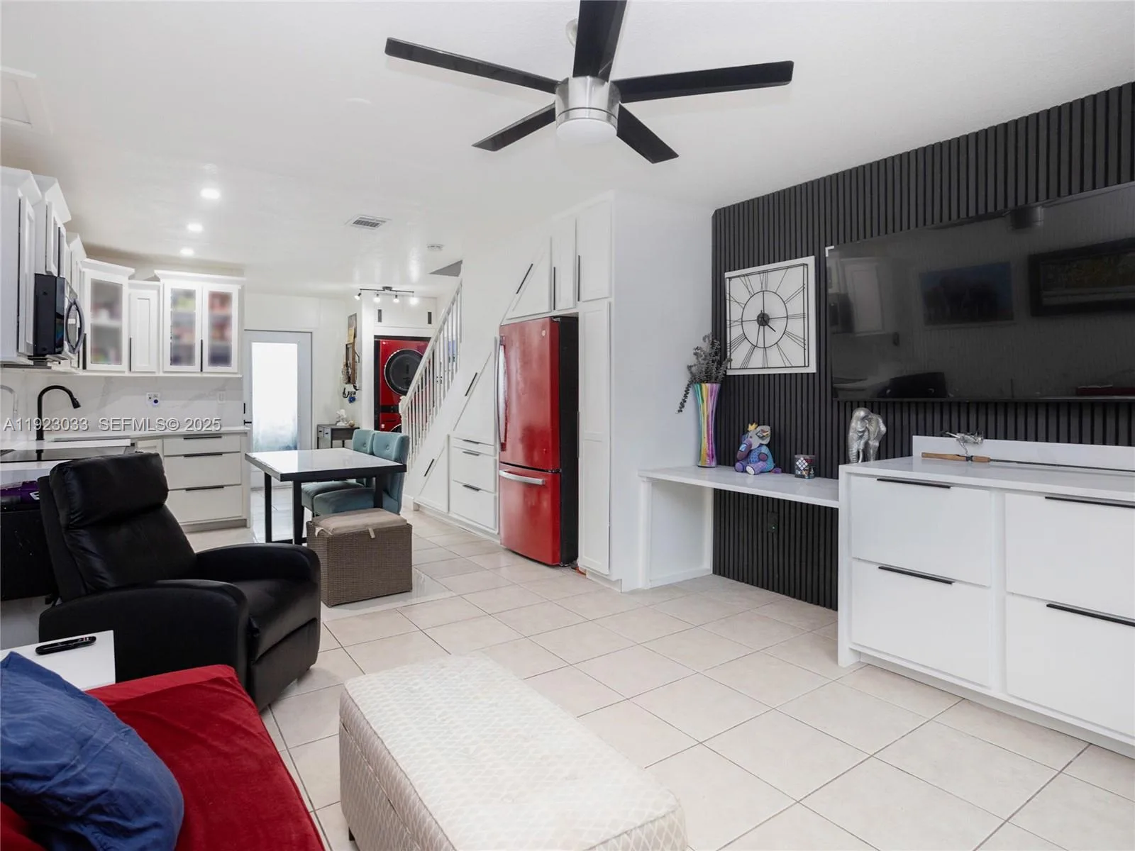 437 SW 3rd St # 2, Miami, FL 33130