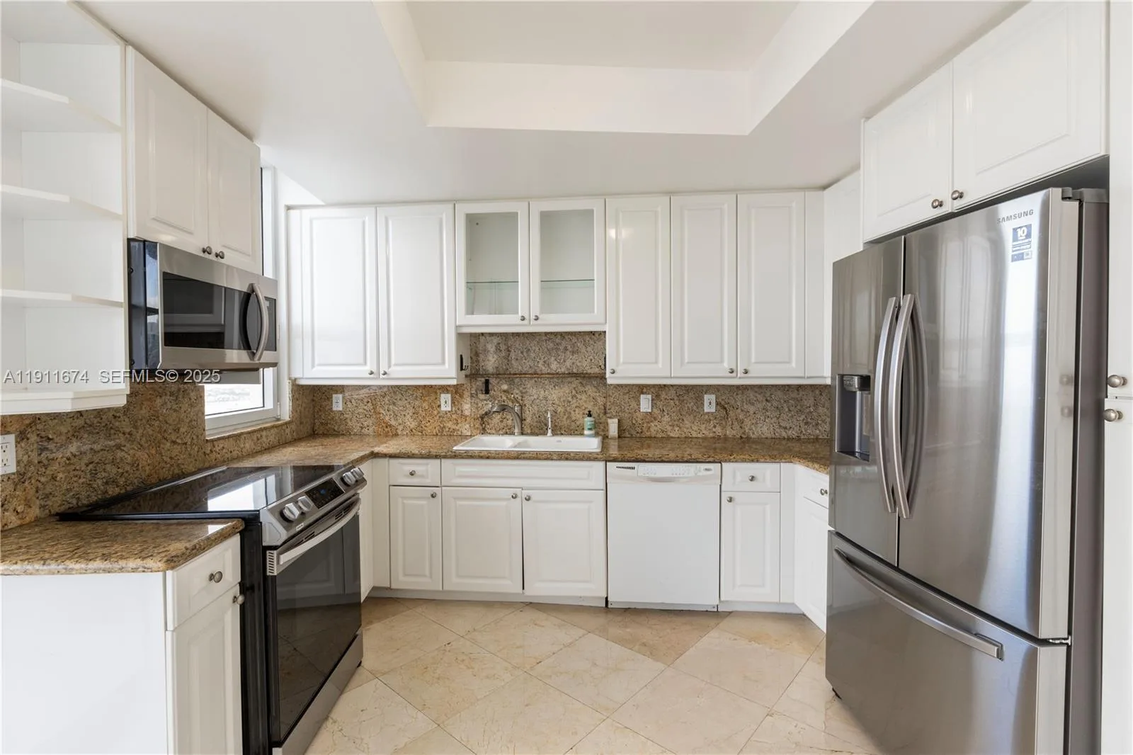 848 Brickell Key Dr # 3904, Miami, FL 33131 photo 5