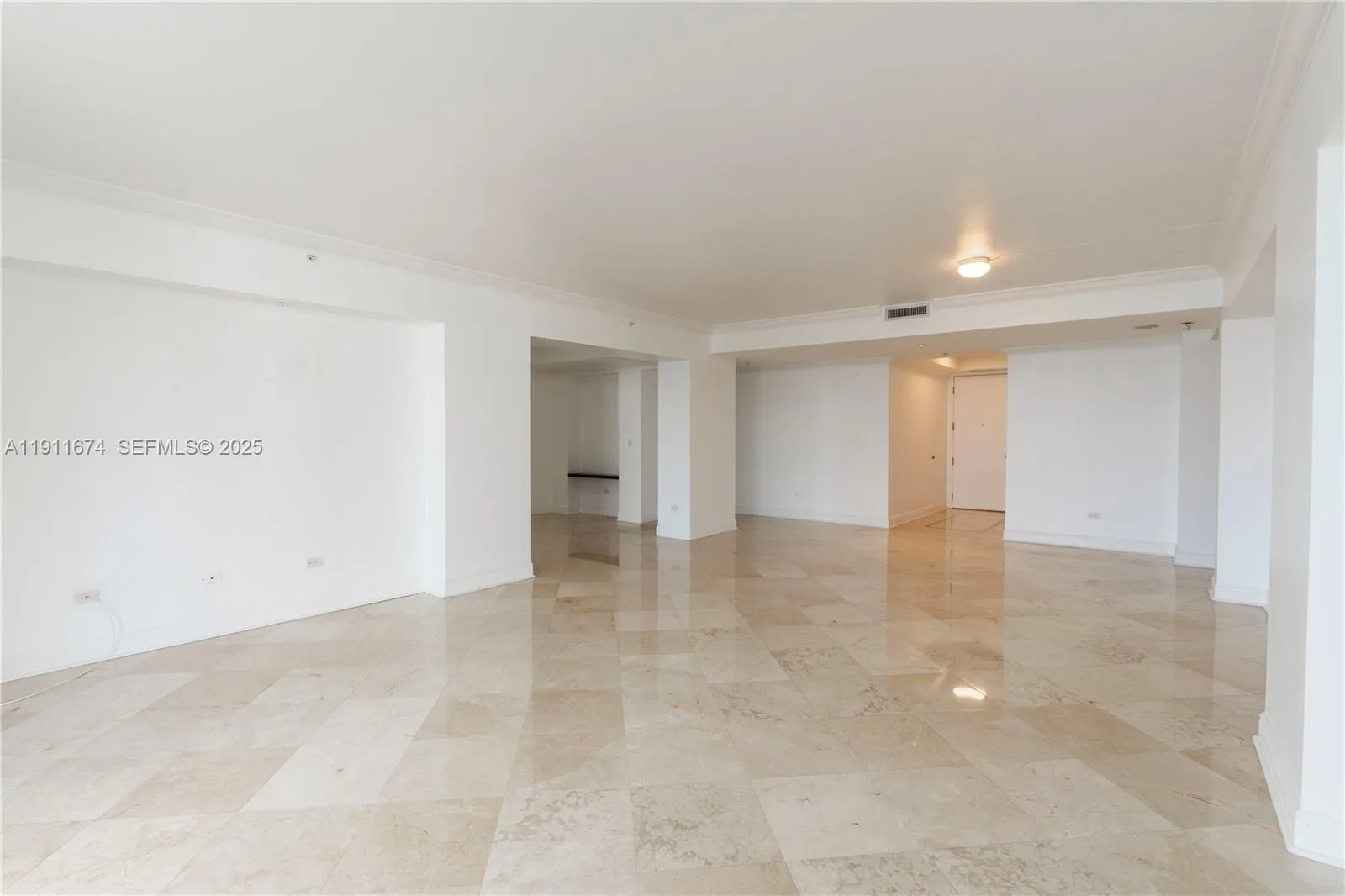 848 Brickell Key Dr # 3904, Miami, FL 33131 photo 6