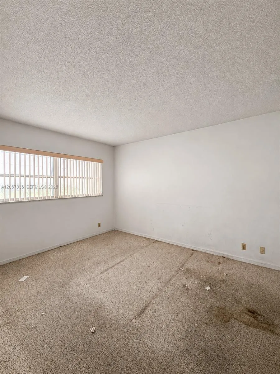 1001 Hillcrest Ct # 204, Hollywood, FL 33021 photo 4