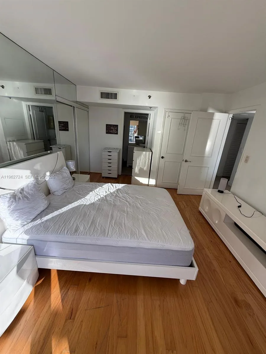 540 Brickell Key Dr # 1505, Miami, FL 33131 photo 10