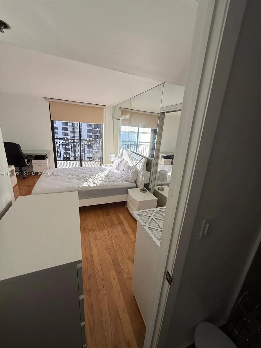 540 Brickell Key Dr # 1505, Miami, FL 33131 photo 11