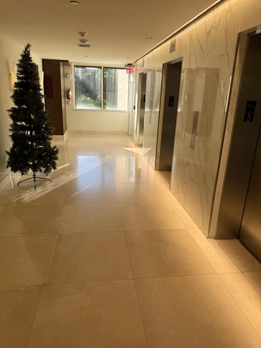 540 Brickell Key Dr # 1505, Miami, FL 33131 photo 3