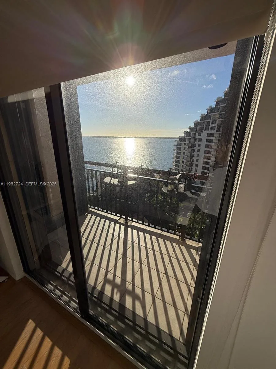 540 Brickell Key Dr # 1505, Miami, FL 33131 photo 4