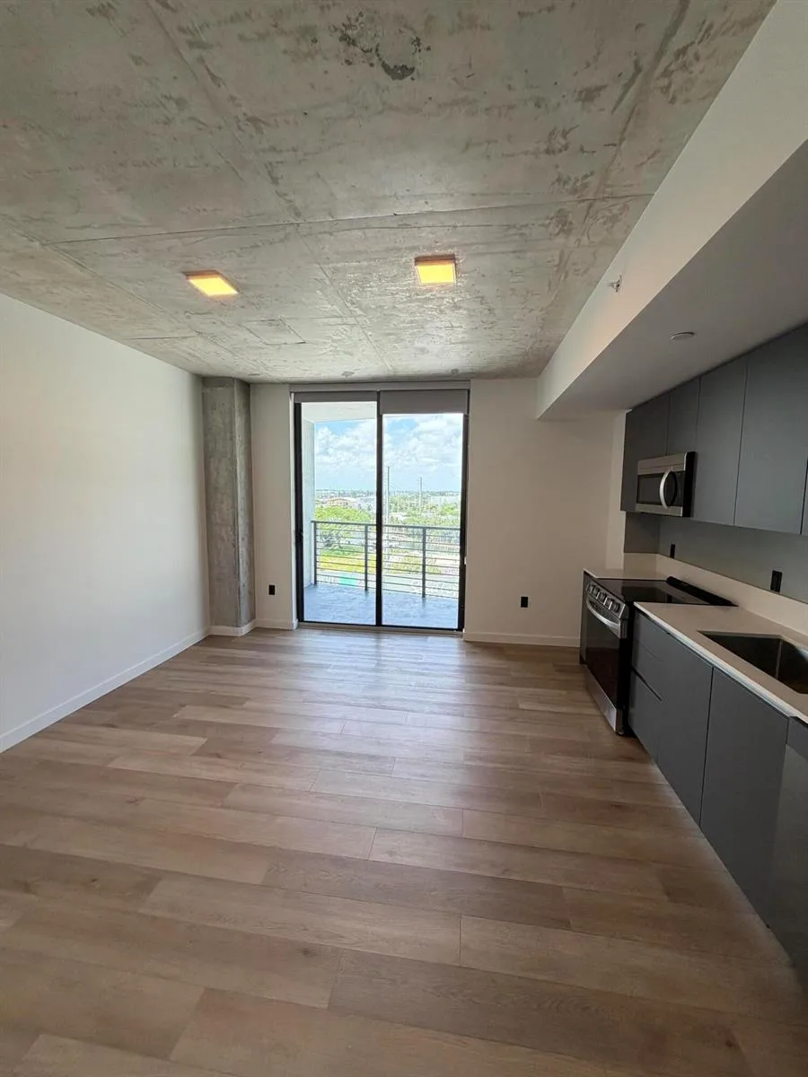307 SW 5th # 901, Fort Lauderdale, FL 33315 photo 5